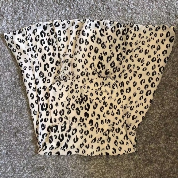 Juliette Snow Leopard - Picture 7 of 10